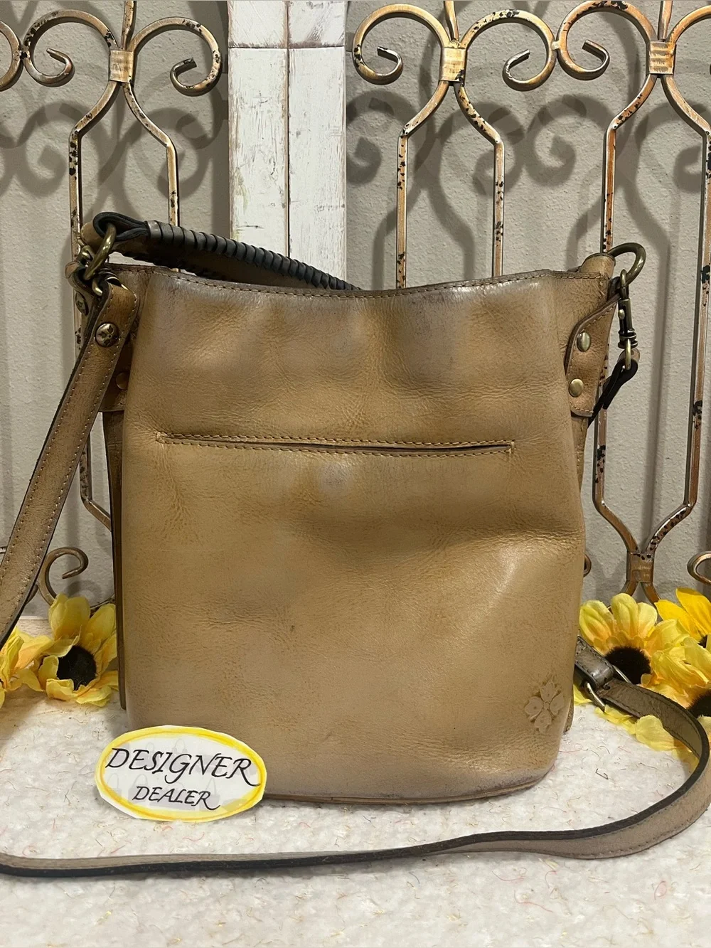 PATRICIA NASH Otavia Tooled  Leather Bucket Bag Natural Tan